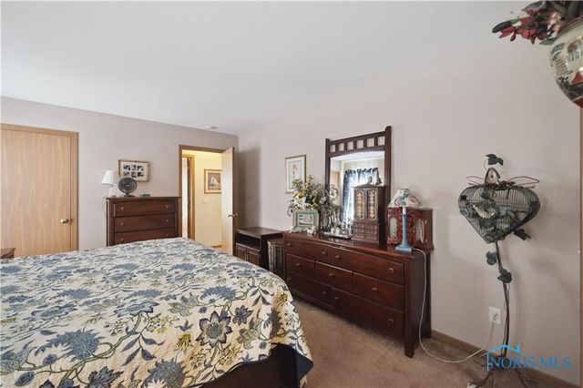 1976 Allendale Drive, Toledo, OH 43611