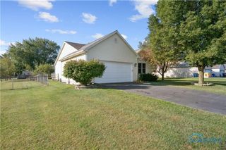 1976 Allendale Drive, Toledo, OH 43611