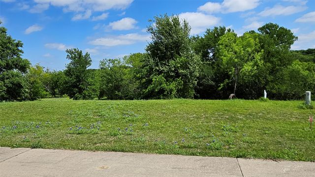 3028 Koscher Drive, Grand Prairie, TX 75104