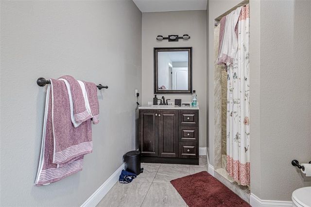 6628 1ST STREET N, St Petersburg, FL 33702