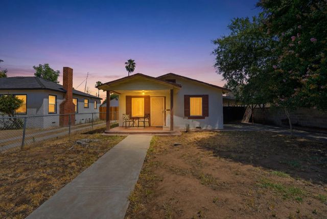 327 E Dayton Avenue, Fresno, CA 93704