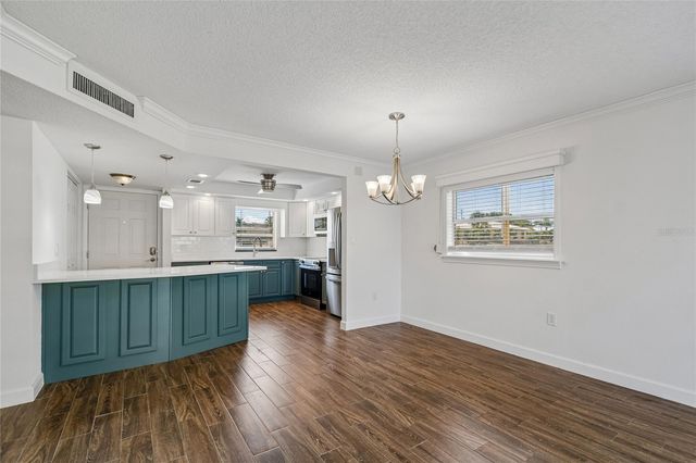 4575 COVE CIRCLE 101, St Petersburg, FL 33708