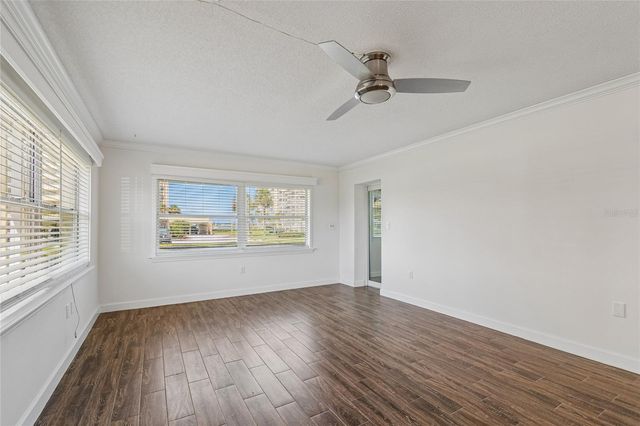 4575 COVE CIRCLE 101, St Petersburg, FL 33708