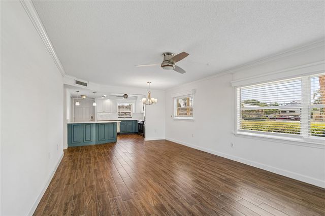 4575 COVE CIRCLE 101, St Petersburg, FL 33708