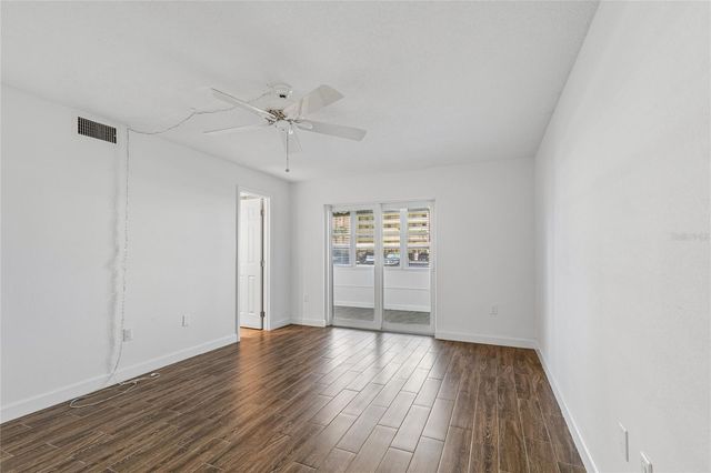 4575 COVE CIRCLE 101, St Petersburg, FL 33708