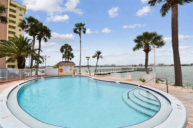 4575 COVE CIRCLE 101, St Petersburg, FL 33708