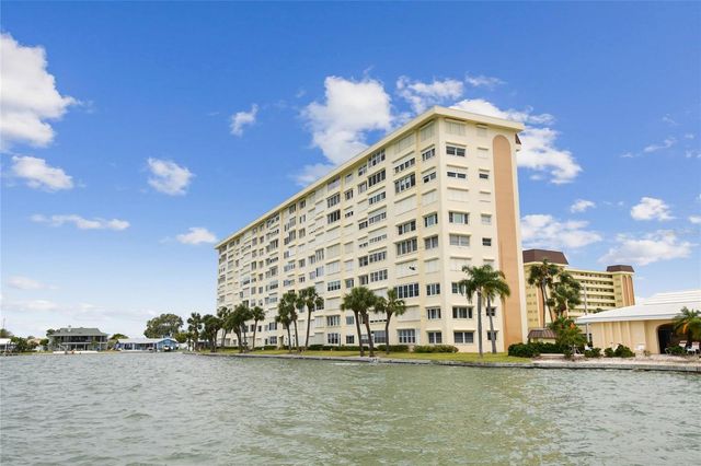 4575 COVE CIRCLE 101, St Petersburg, FL 33708