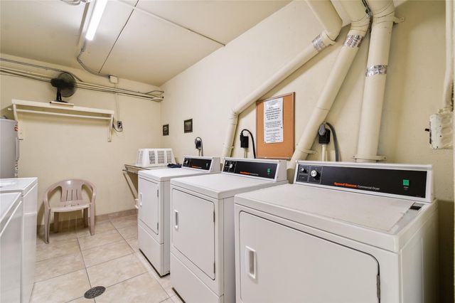 4575 COVE CIRCLE 101, St Petersburg, FL 33708