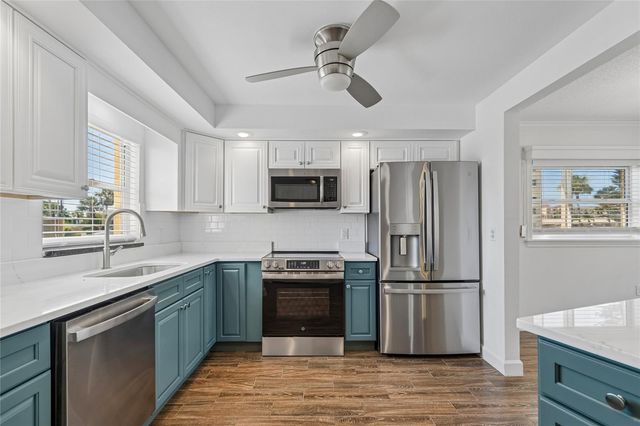 4575 COVE CIRCLE 101, St Petersburg, FL 33708