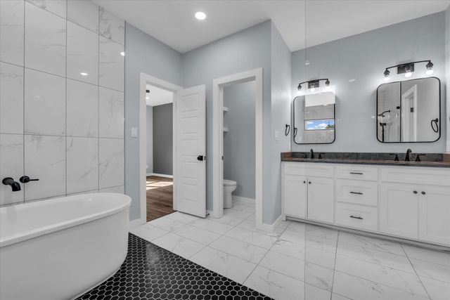 308 Crye Circle, Robinson, TX 76706