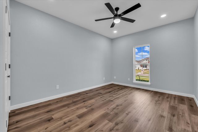 308 Crye Circle, Robinson, TX 76706