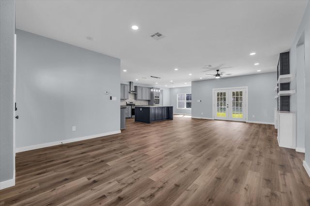 308 Crye Circle, Robinson, TX 76706