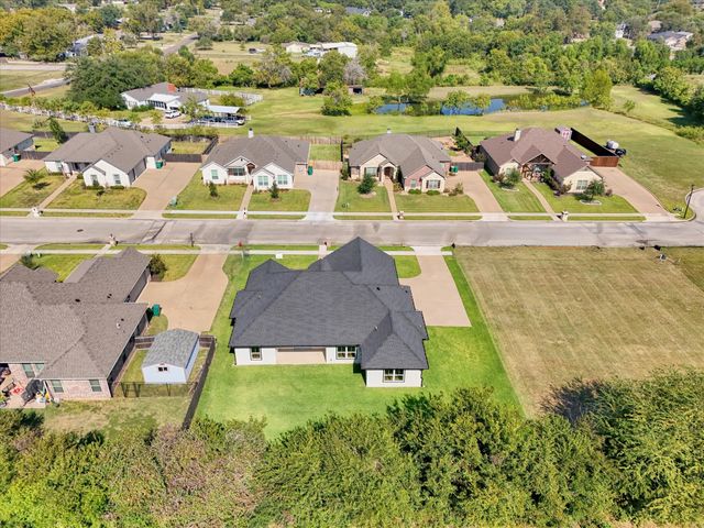 308 Crye Circle, Robinson, TX 76706