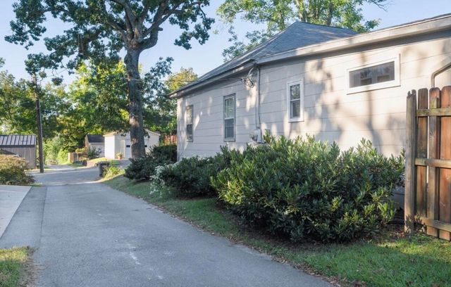 423 Money Tree Lane, Chattanooga, TN 37405