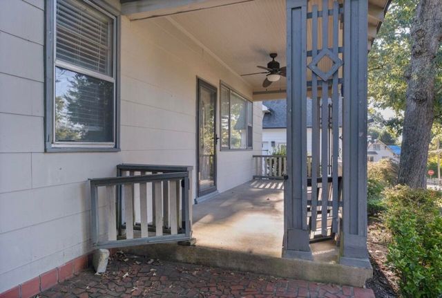423 Money Tree Lane, Chattanooga, TN 37405