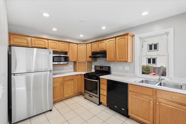 1603 N Evergreen Avenue, Arlington Heights, IL 60004