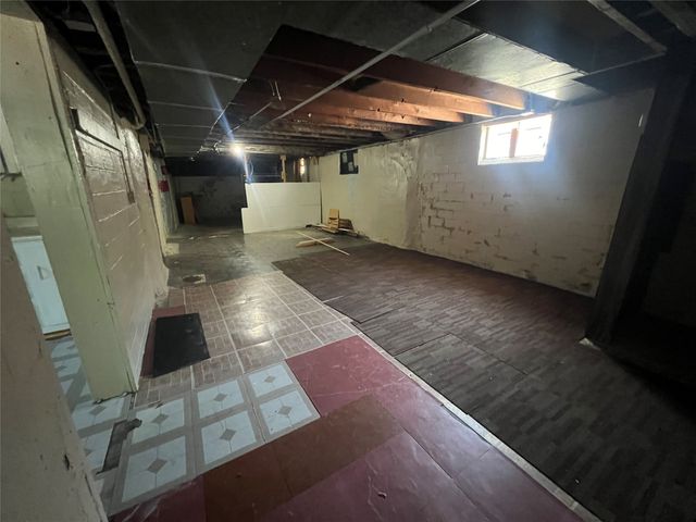 2506 E 40th Court, Des Moines, IA 50317
