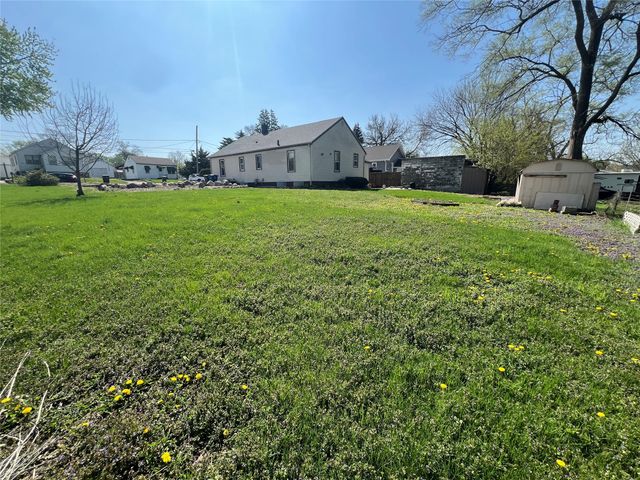 2506 E 40th Court, Des Moines, IA 50317
