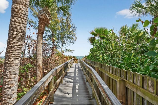 2130 Oyster Bay Drive, Vero Beach, FL 32963