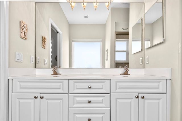 2130 Oyster Bay Drive, Vero Beach, FL 32963