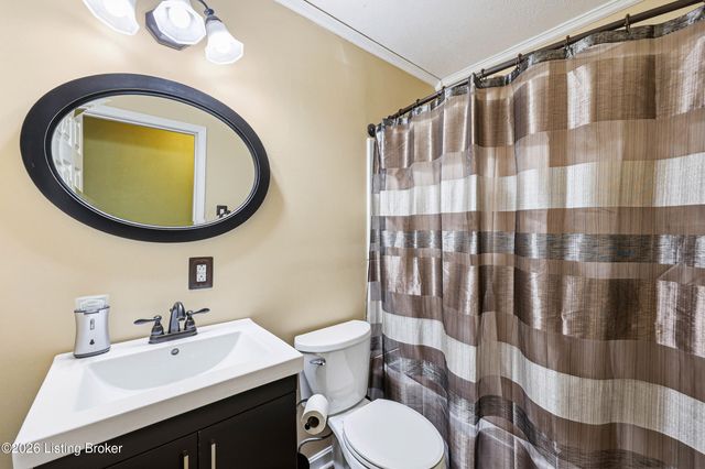 7405 Beechdale Rd, Crestwood, KY 40014