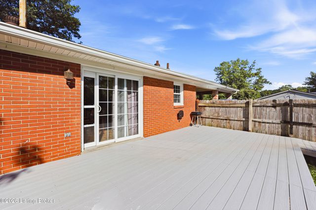 7405 Beechdale Rd, Crestwood, KY 40014