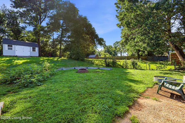 7405 Beechdale Rd, Crestwood, KY 40014