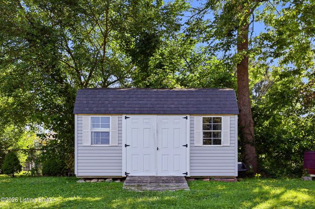 7405 Beechdale Rd, Crestwood, KY 40014