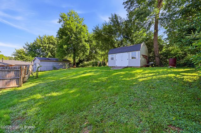 7405 Beechdale Rd, Crestwood, KY 40014