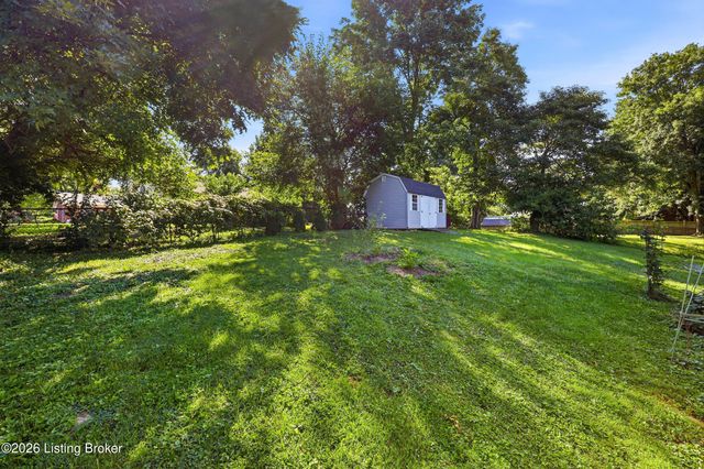 7405 Beechdale Rd, Crestwood, KY 40014