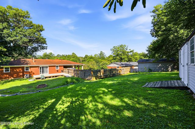 7405 Beechdale Rd, Crestwood, KY 40014