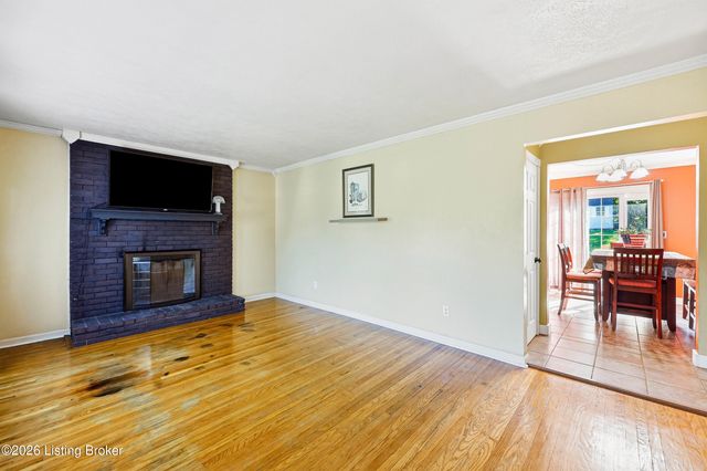 7405 Beechdale Rd, Crestwood, KY 40014