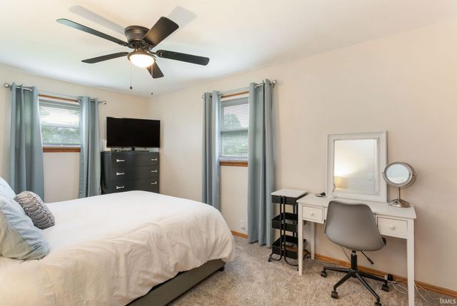 54525 28th Street, South Bend, IN 46635