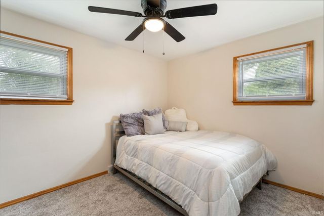 54525 28th Street, South Bend, IN 46635