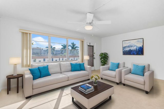 3089 Cornwall E, Boca Raton, FL 33434