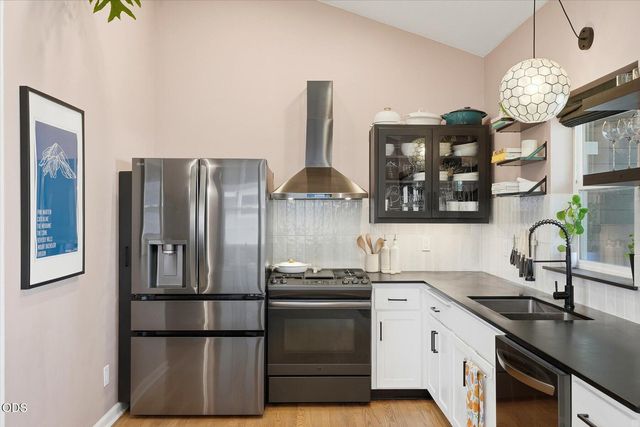 1236 NW Mount Washington Drive, Bend, OR 97703