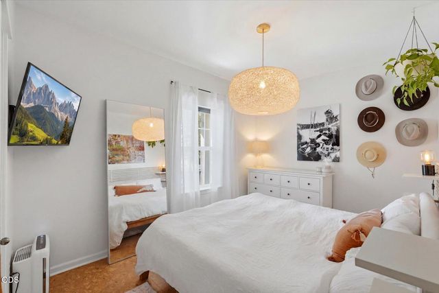 1236 NW Mount Washington Drive, Bend, OR 97703