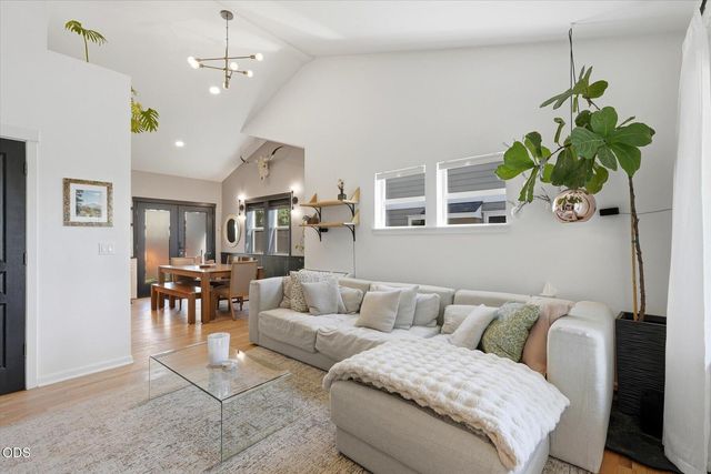 1236 NW Mount Washington Drive, Bend, OR 97703