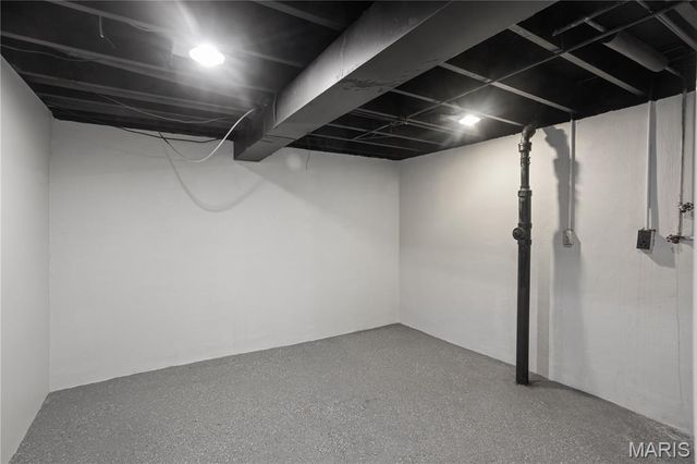 3580 Greenway Chase Drive, Florissant, MO 63031