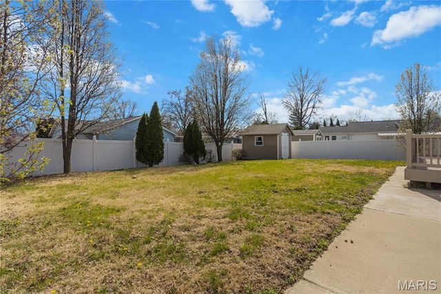 3580 Greenway Chase Drive, Florissant, MO 63031