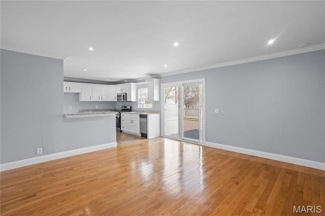 3580 Greenway Chase Drive, Florissant, MO 63031