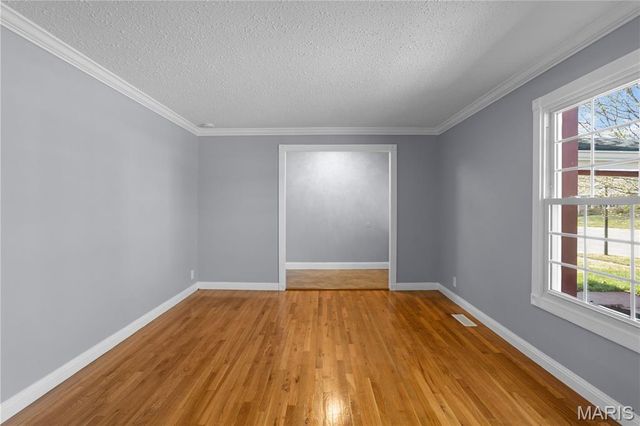 3580 Greenway Chase Drive, Florissant, MO 63031