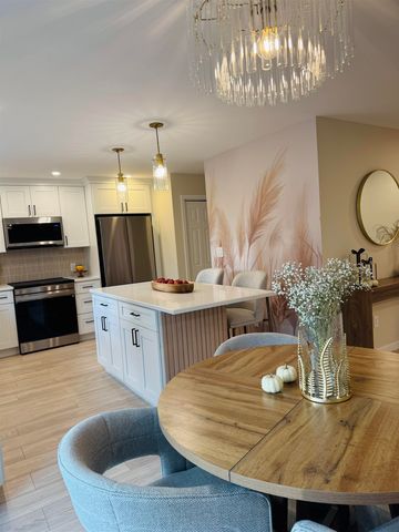 16 Laurel Court, Nashua, NH 03062