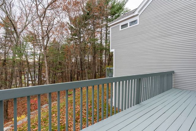 16 Laurel Court, Nashua, NH 03062