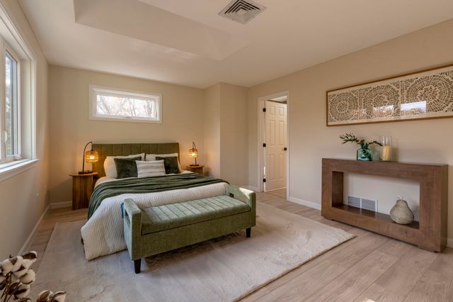 16 Laurel Court, Nashua, NH 03062