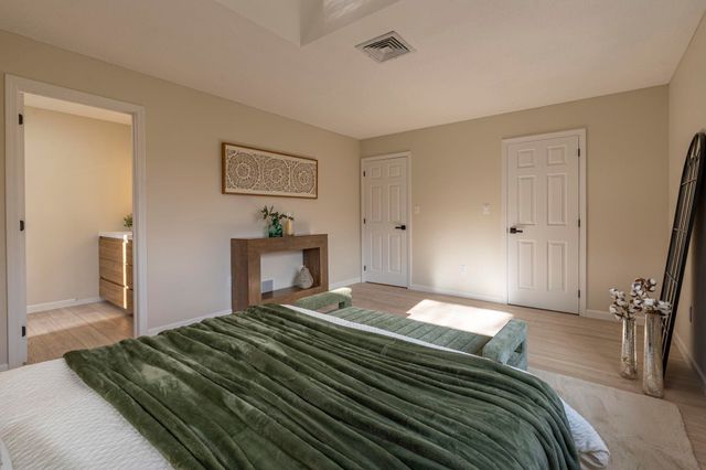 16 Laurel Court, Nashua, NH 03062