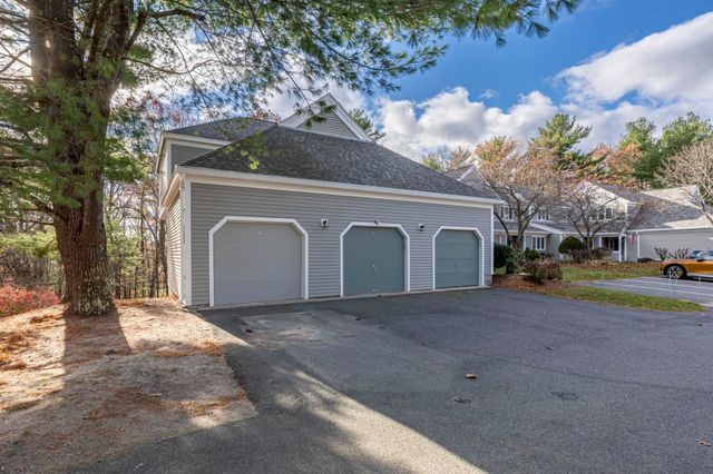 16 Laurel Court, Nashua, NH 03062