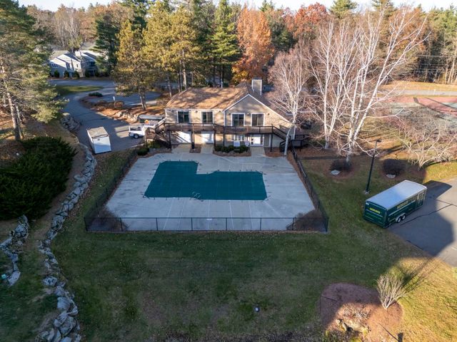 16 Laurel Court, Nashua, NH 03062