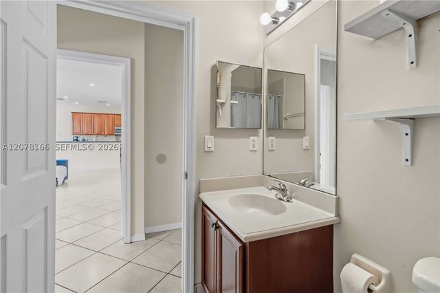 19143 Crystal St 19143, Weston, FL 33332