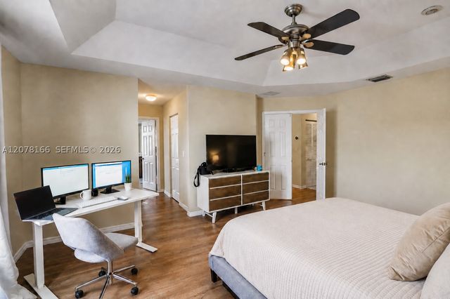 19143 Crystal St 19143, Weston, FL 33332